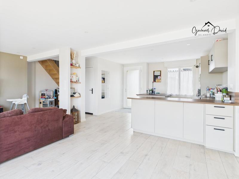 Maison - 110 m² - 5 pièces