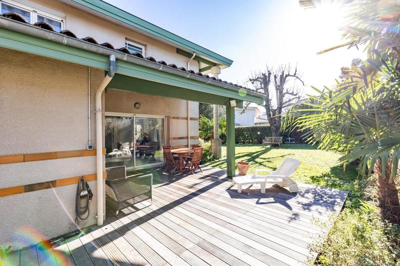 Maison - 161 m² - 6 pièces