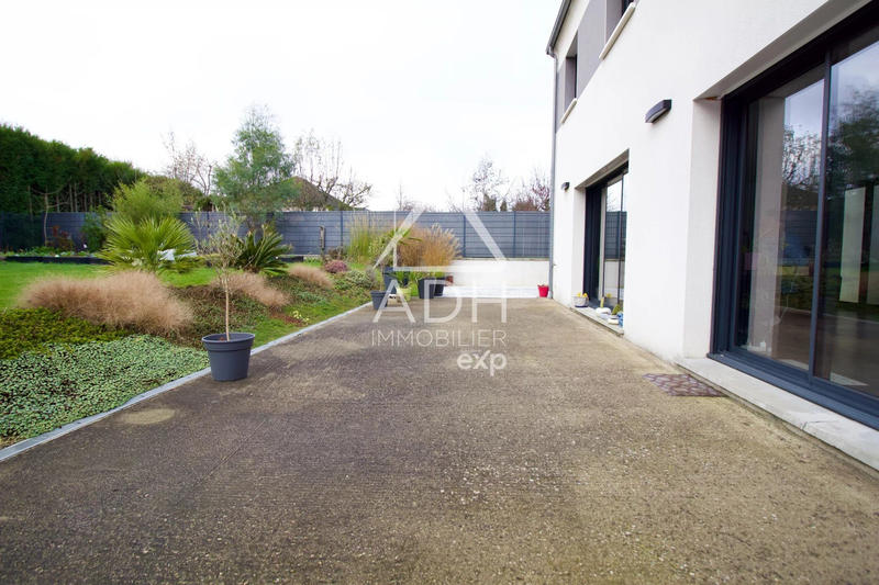 Maison contemporaine - 148 m² - 6 pièces