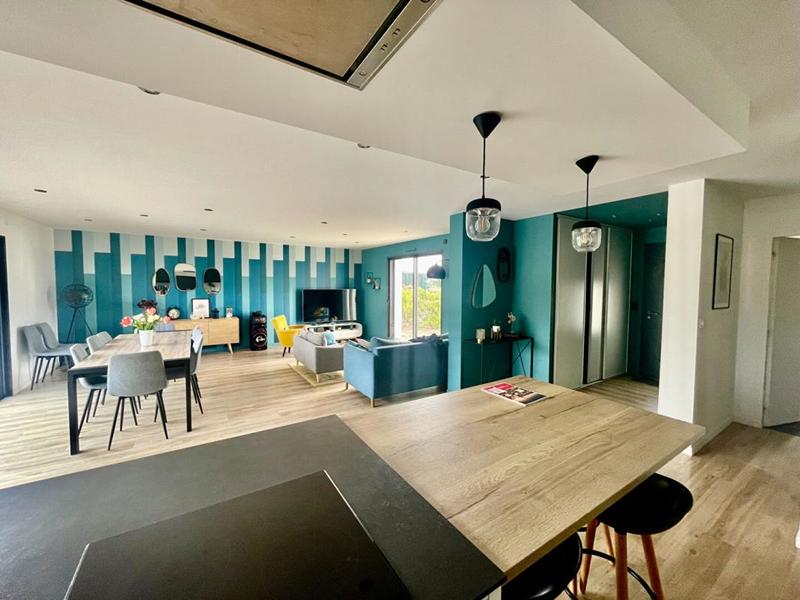 Maison - 178 m² - 7 pièces