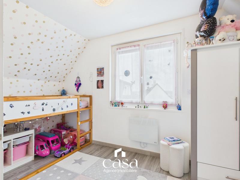 Maison - 93 m² - 5 pièces