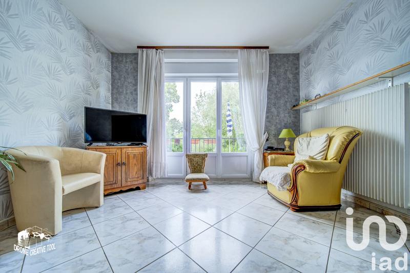 Maison - 203 m² - 9 pièces