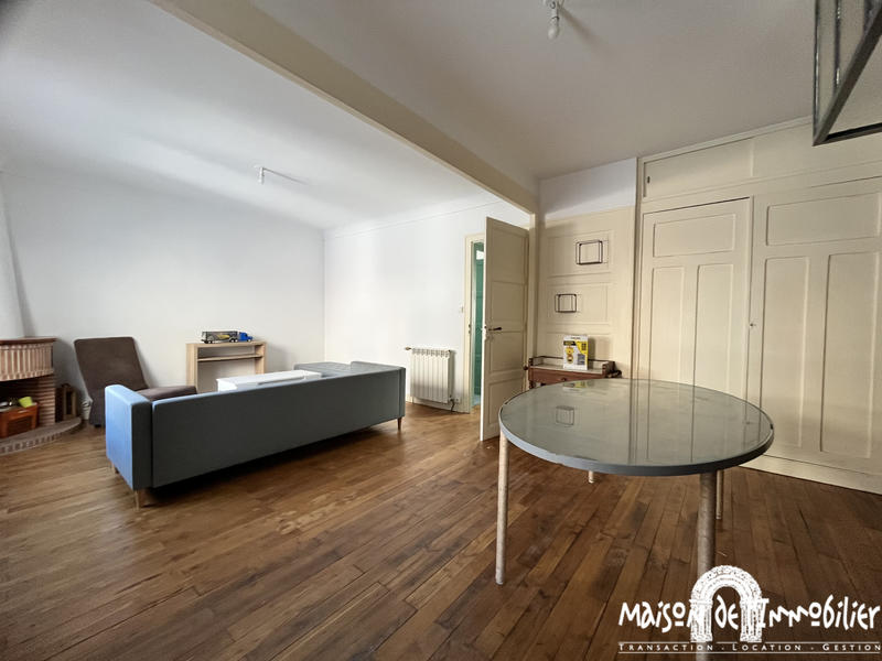Maison - 99 m² - 4 pièces