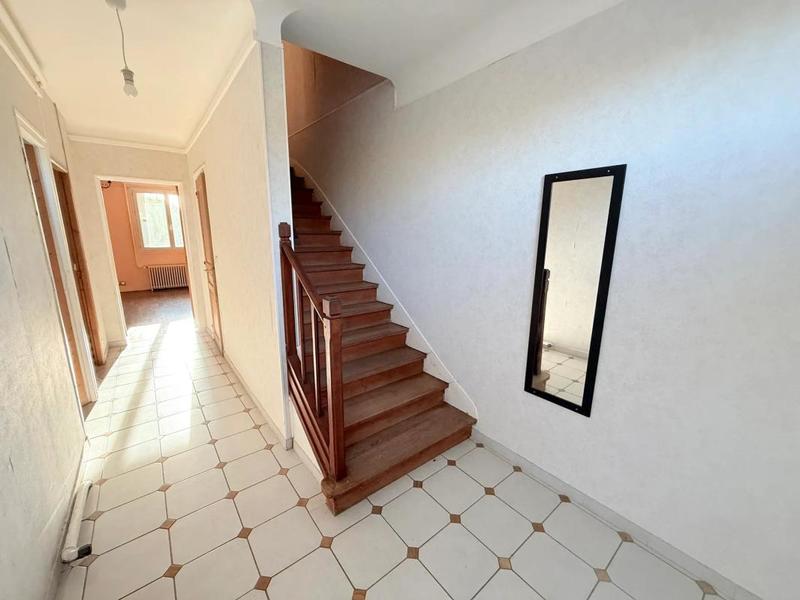 Maison - 95 m² - 4 pièces