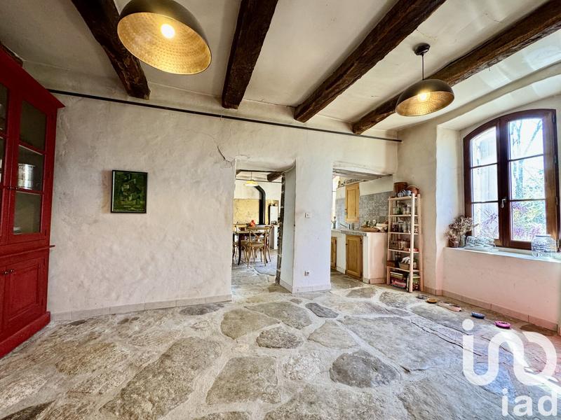 Maison - 243 m² - 9 pièces