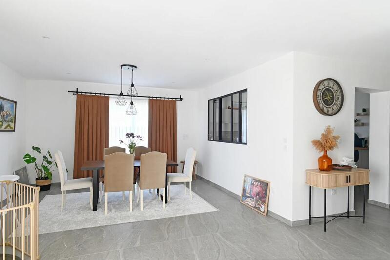 Maison - 128 m² - 4 pièces