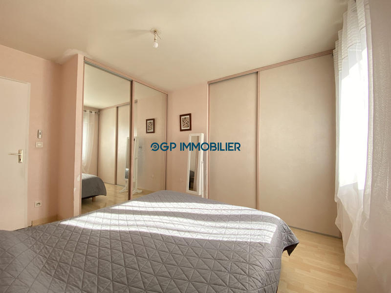 Villa - 180 m² - 6 pièces