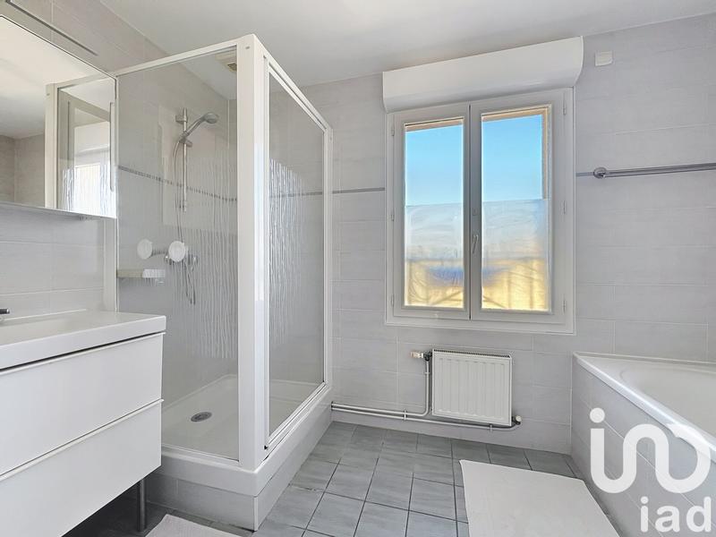 Maison - 167 m² - 8 pièces