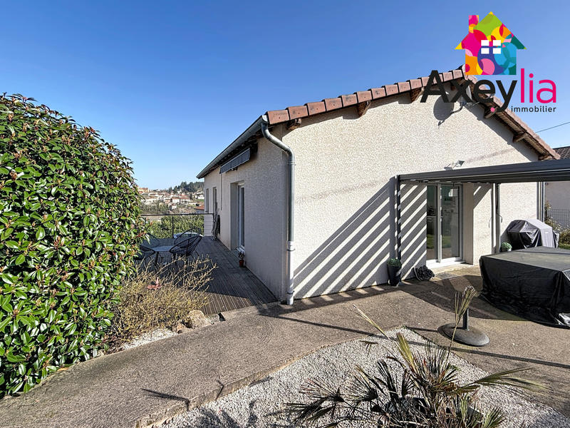 Maison - 95 m² - 5 pièces