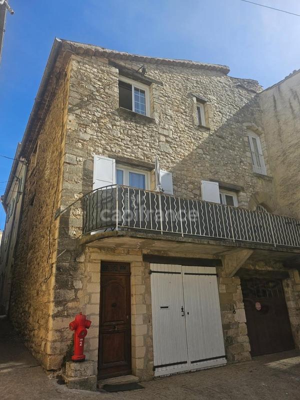 Maison de village - 100 m² - 4 pièces