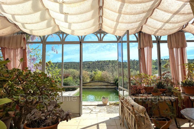 Maison - 499 m² - 8 pièces