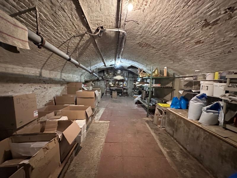 Fonds de commerce - 240 m²