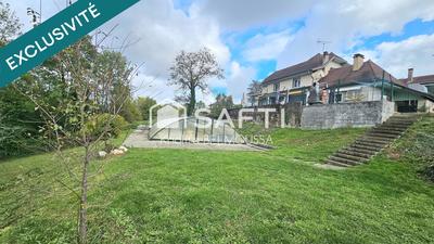 Maison - 130 m² - 10 pièces