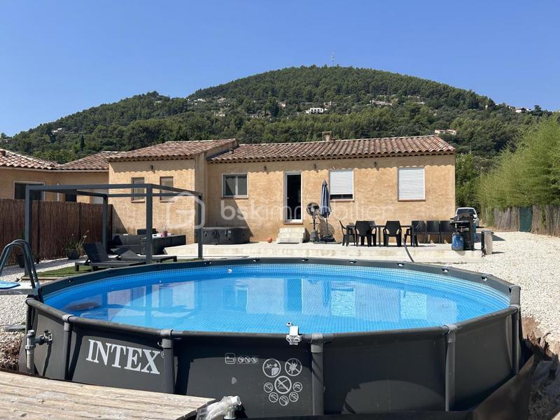 Maison - 83 m² - 5 pièces