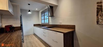 Maison - 262 m² - 11 pièces