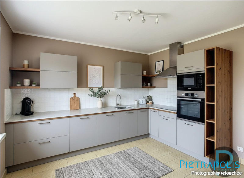 Maison - 202 m² - 6 pièces