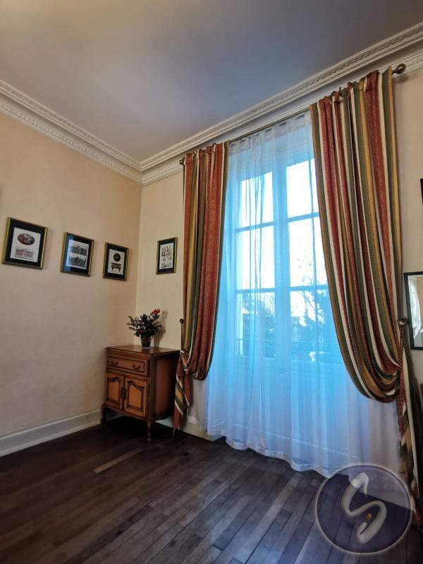 Maison - 177 m² - 8 pièces