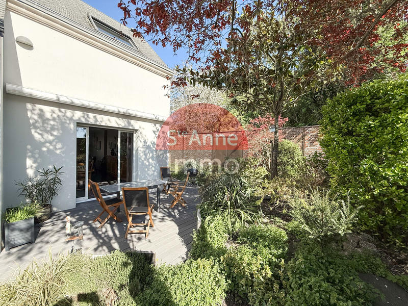 Maison - 160 m² - 6 pièces