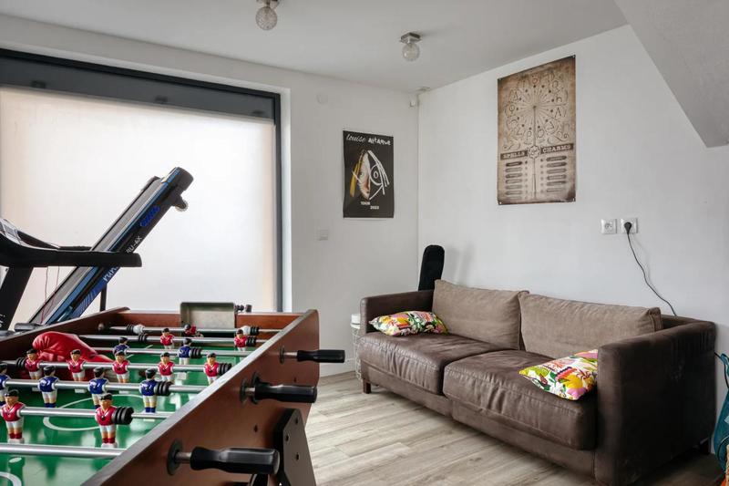 Maison - 185 m² - 7 pièces