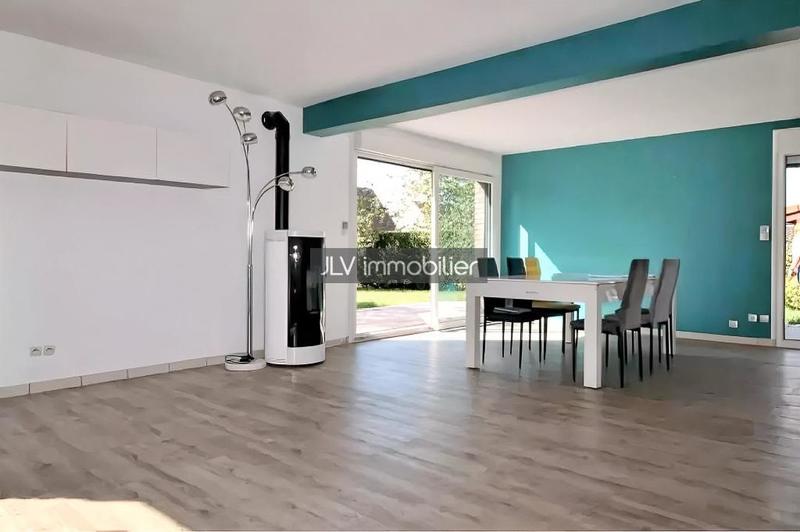Maison - 90 m² - 6 pièces