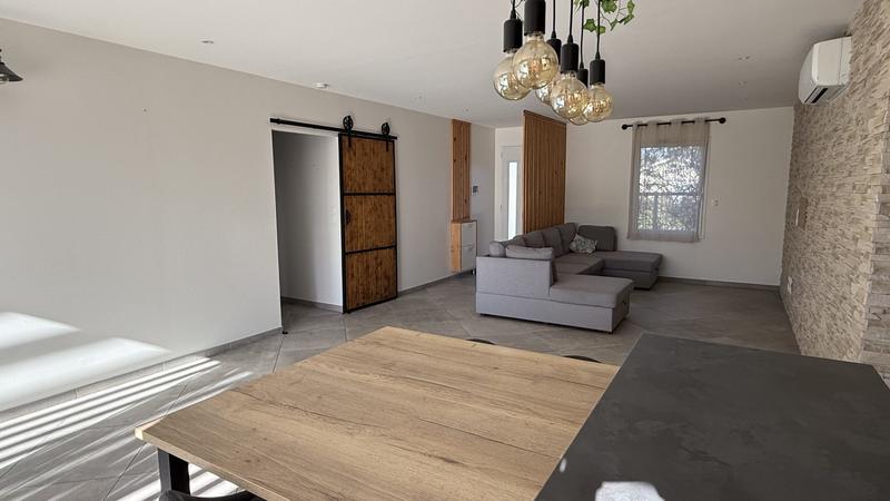 Maison contemporaine - 99 m² - 4 pièces