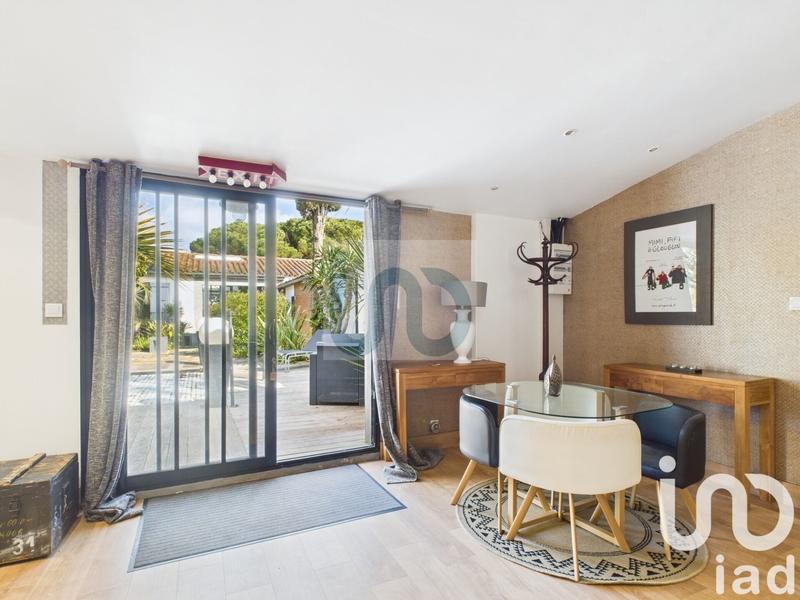 Maison - 400 m² - 15 pièces