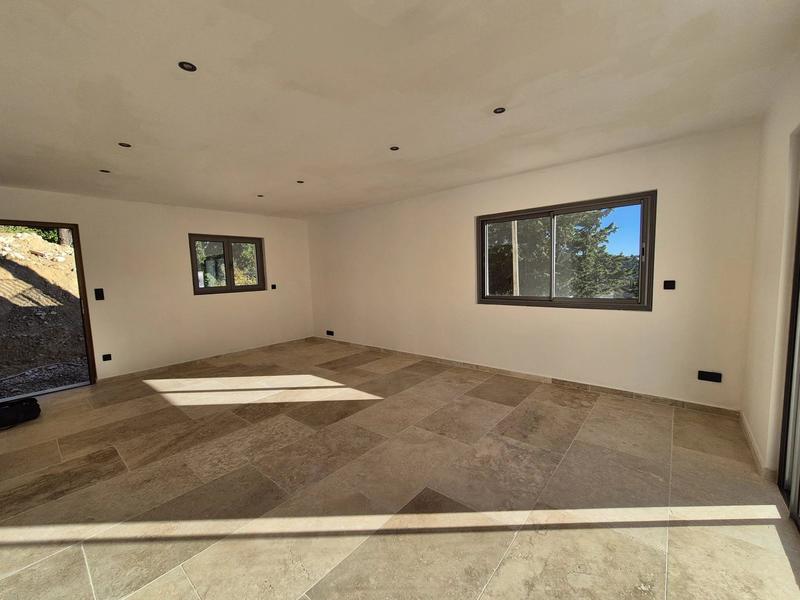 Maison - 210 m² - 4 pièces