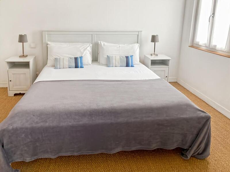 Maison - 217 m² - 10 pièces