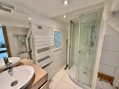 Appartement - 60 m² - 2 pièces