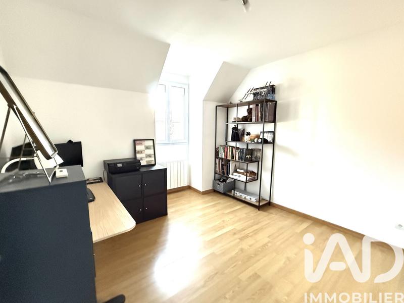 Maison - 93 m² - 5 pièces