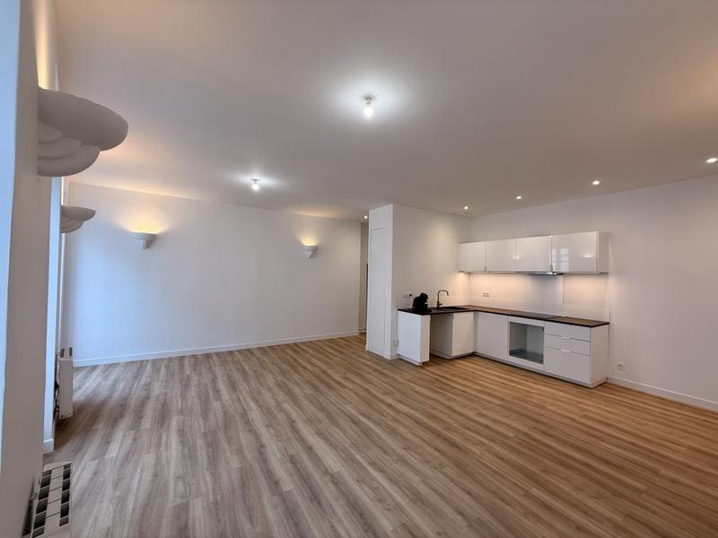 Appartement - 65 m² - 2 pièces