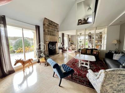 Maison d'architecte - 280 m² - 8 pièces