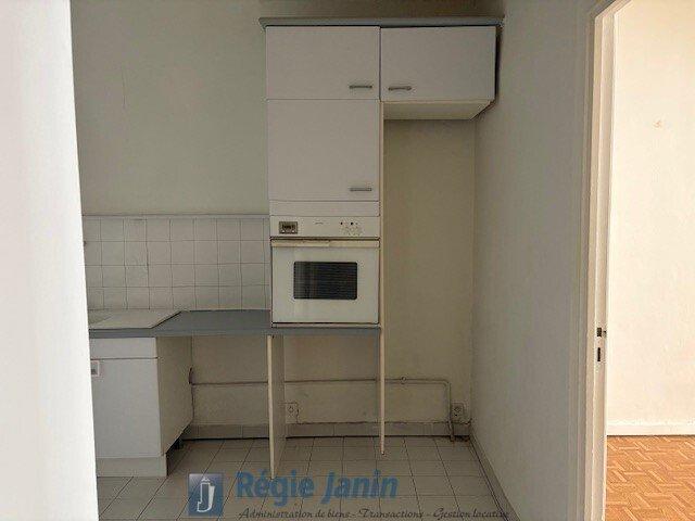 Appartement - 80 m² - 2 pièces