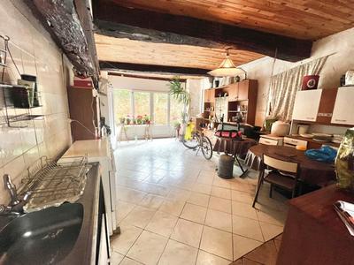 Maison - 204 m² - 8 pièces