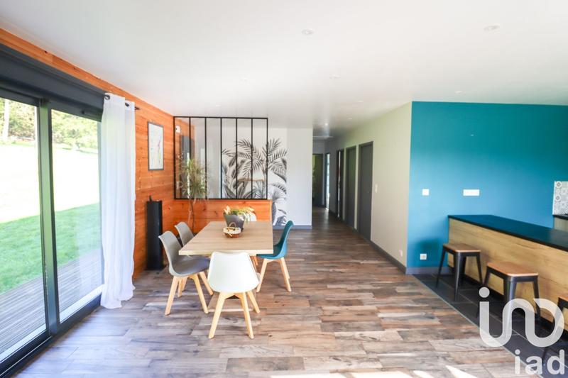 Maison - 92 m² - 5 pièces