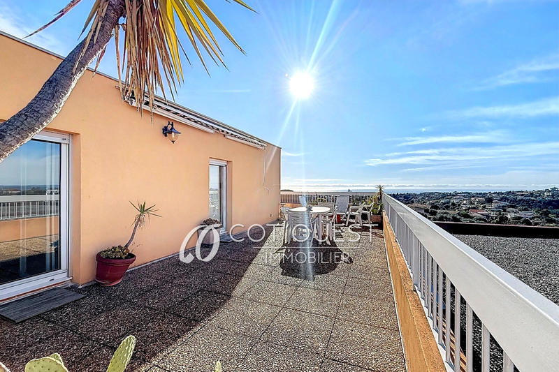 Appartement - 90 m² - 4 pièces