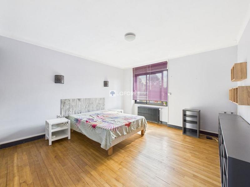 Maison - 224 m² - 6 pièces