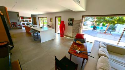 Maison - 260 m² - 7 pièces