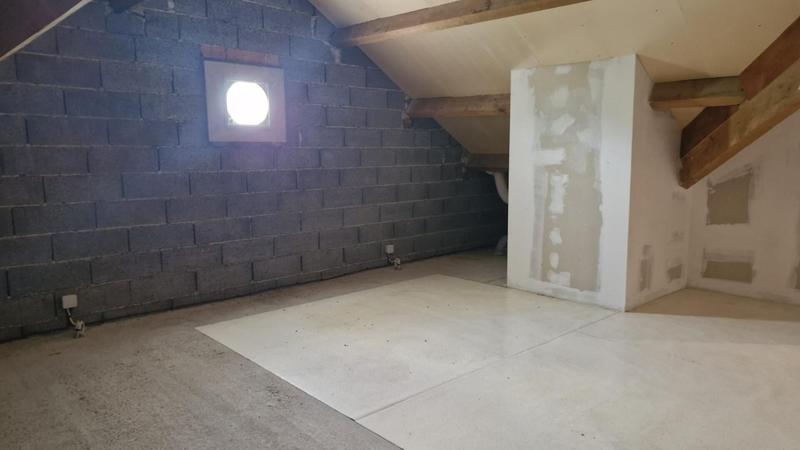 Maison - 215 m² - 6 pièces