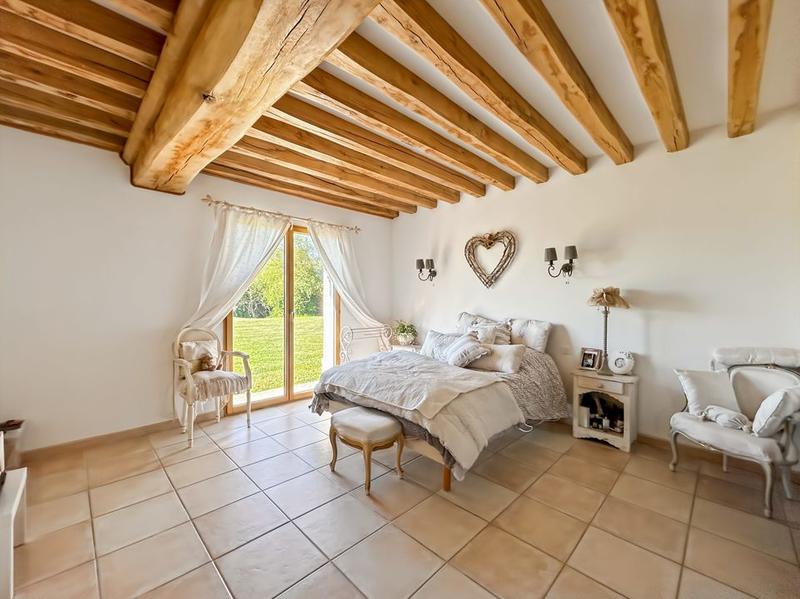 Maison de domaine équestre - 520 m² - 7 pièces