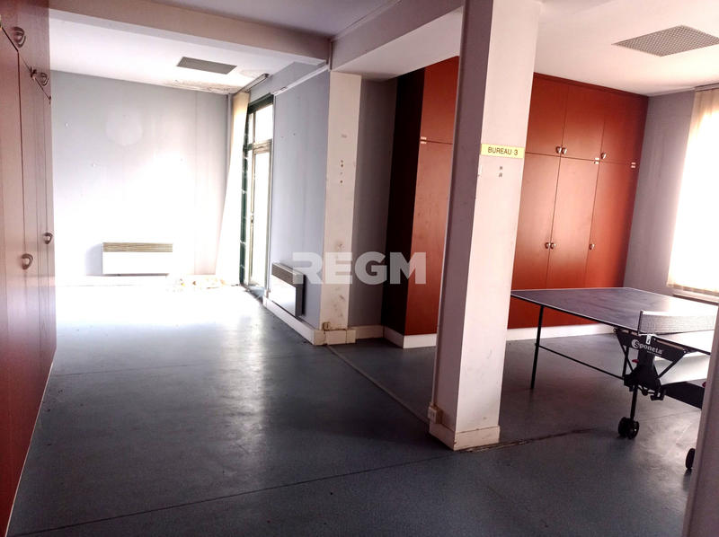 Bureau - 465 m²