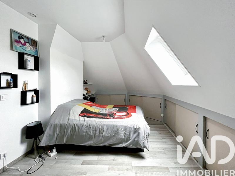 Maison - 235 m² - 7 pièces