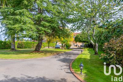 Maison - 196 m² - 6 pièces