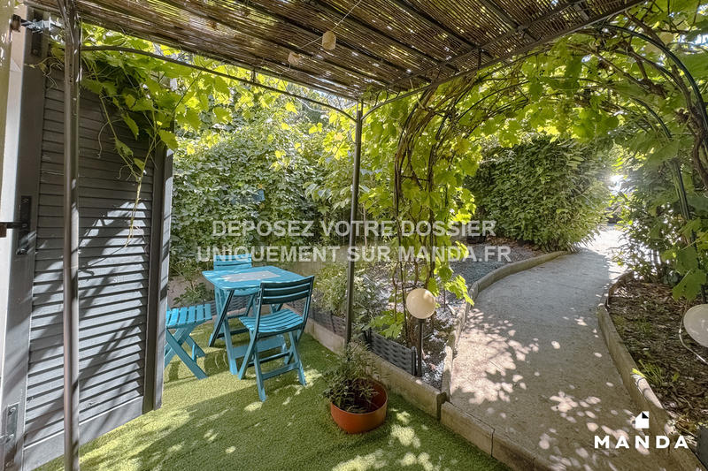 Chambre - 10 m² - 5 pièces