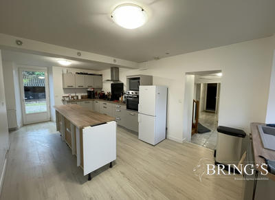 Maison ancienne - 146 m² - 8 pièces