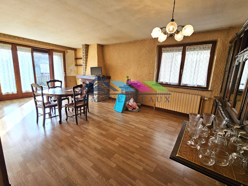Maison - 184 m² - 7 pièces