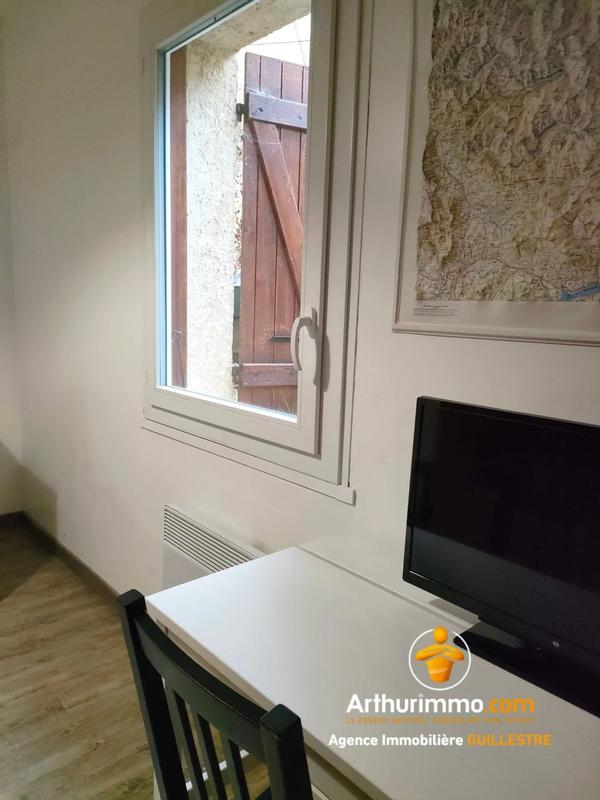 Appartement - 137 m² - 6 pièces