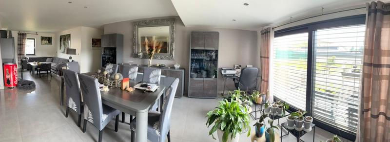 Maison - 145 m² - 5 pièces