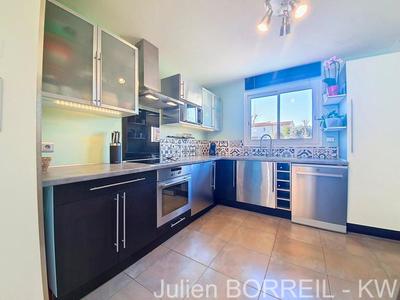 Maison - 105 m² - 5 pièces