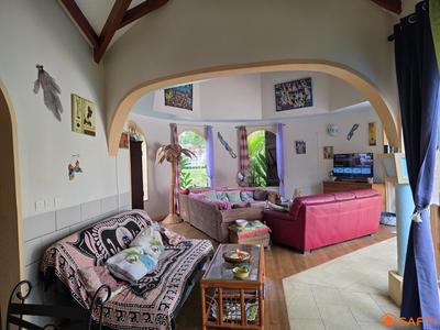 Maison - 162 m² - 5 pièces